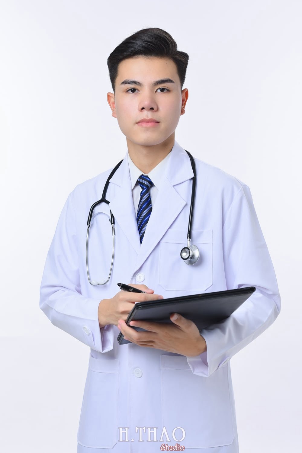 Bác sĩ ThS. BS. Nguyễn Hoàng Phúc