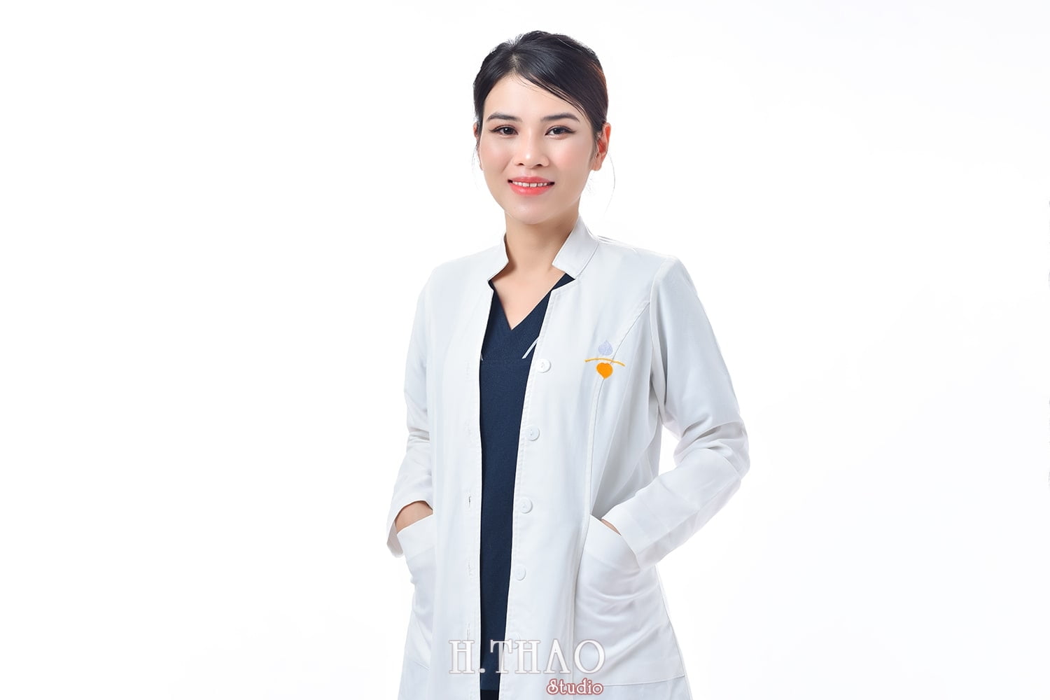 Bác sĩ GSTS Mai Hoa